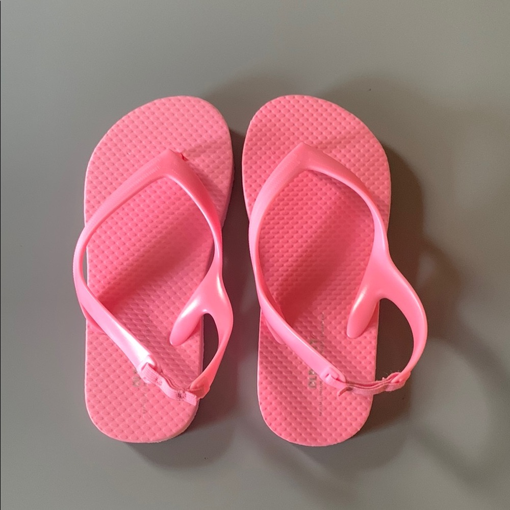 Old Navy Kids Pink Flip Flops